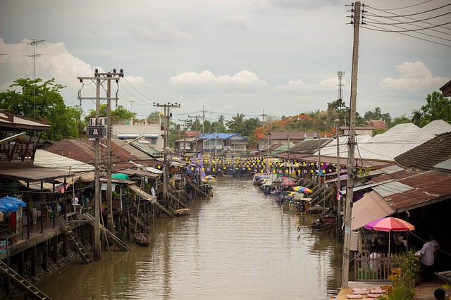 floating-market-650467_640